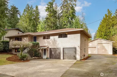 10601 235th Pl SW, Edmonds, WA 98020