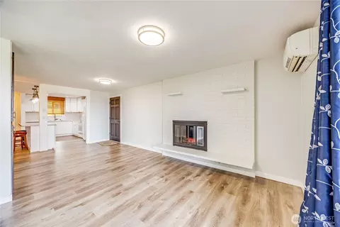 Living - 1301 S 3rd Ave #13C, Sequim, WA 98382 photo 4 of 4