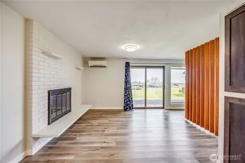 Living - 1301 S 3rd Ave #13C, Sequim, WA 98382 photo 1 of 4