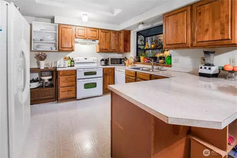 10817 5th Ave Se Everett Wa 98208, Everett, WA 98208 photo 4