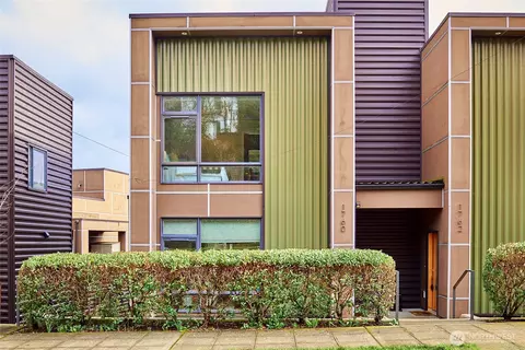 1760 Valentine Pl S, Seattle, WA 98144