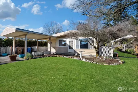 1413 49th St NE, Tacoma, WA 98422