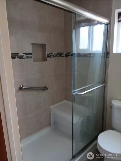 Bath - 2768 Highway 603, Winlock, WA 98596 photo 4 of 5