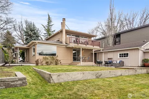 6529 103rd Ave NE, Kirkland, WA 98033