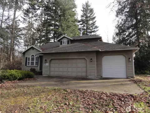 13515 42nd Ave E, Tacoma, WA 98446