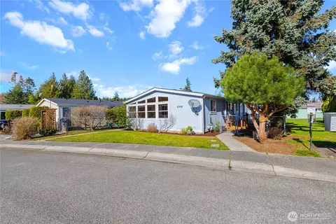 2308 Vista Ln, Anacortes, WA 98221