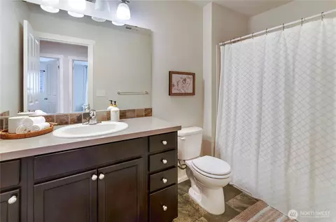Bath - 908 Van Ogle Ln NW, Orting, WA 98360 photo 5 of 5