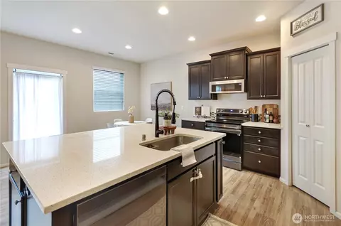 Kitchen - 908 Van Ogle Ln NW, Orting, WA 98360 photo 5 of 6