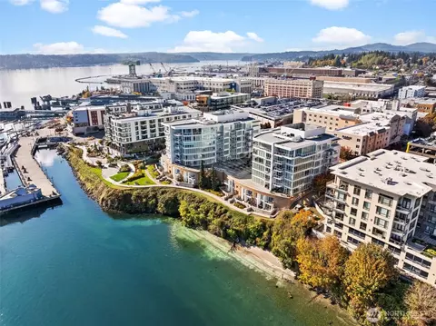 360 Washington Ave #507, Bremerton, WA 98337