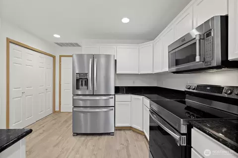 12624 Alexander Rd, Everett, WA 98204 photo 8