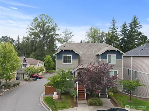 19721 26th Park W #B, Lynnwood, WA 98036