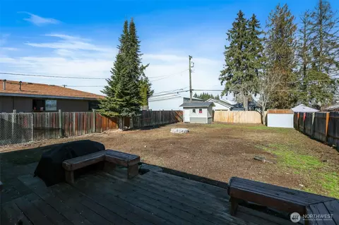 Exterior - 2415 E Bismark Ave, Spokane, WA 99208 photo 5 of 5
