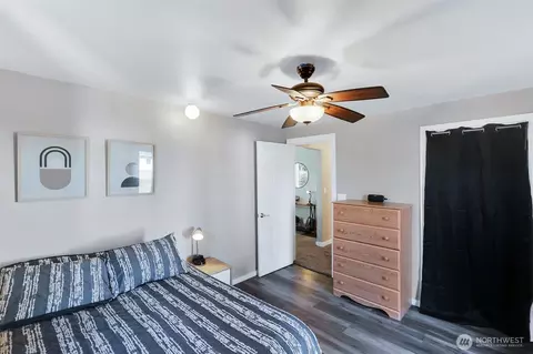 Bedroom - 2415 E Bismark Ave, Spokane, WA 99208 photo 5 of 5