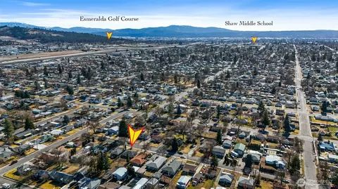 View/Area - 2415 E Bismark Ave, Spokane, WA 99208 photo 2 of 5