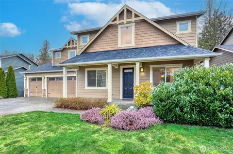 4704 Mount Baker Loop, Mount Vernon, WA 98273