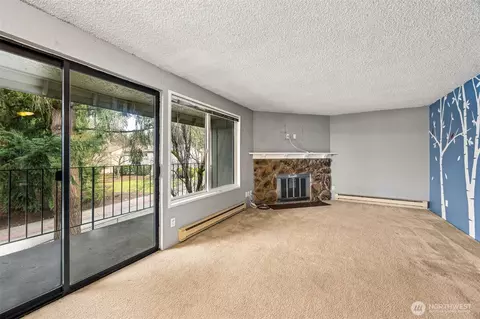 12504 NE 117th Pl #A4, Kirkland, WA 98034