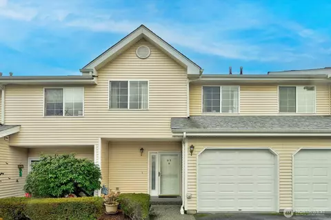 3113 156th St SW #D3, Lynnwood, WA 98087