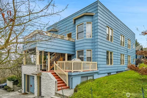 4121 Dayton Ave N, Seattle, WA 98103