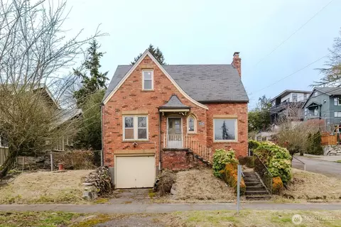 3218 E Terrace St, Seattle, WA 98122
