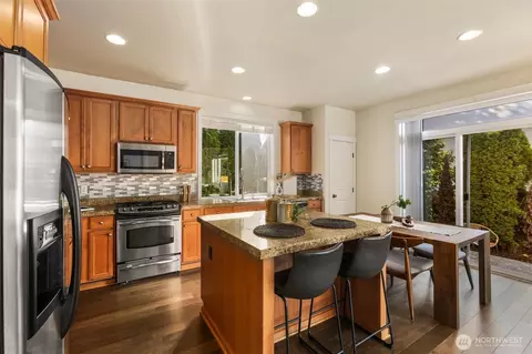 Kitchen - 3805 168th Pl SE, Bothell, WA 98012 photo 2 of 6