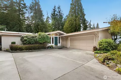 16620 72nd Ave W, Edmonds, WA 98026