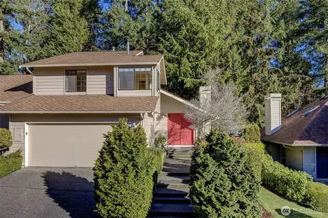 16184 SE 33rd Cir, Bellevue, WA 98008