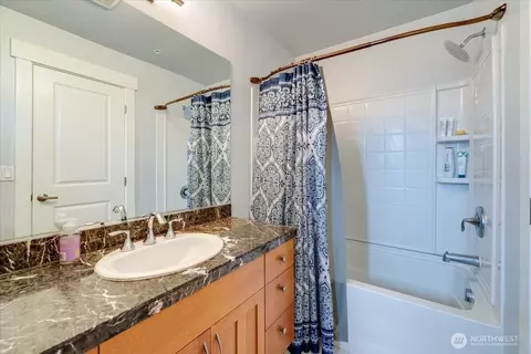 Bath - 2115 201st Pl SE #I-2, Bothell, WA 98012 photo 6 of 6