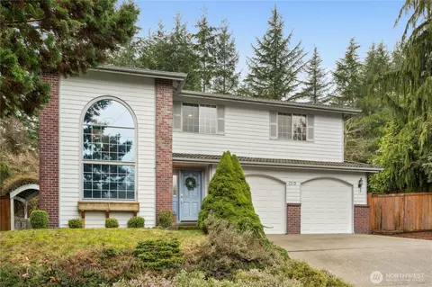 1713 Easthill Pl NW, Olympia, WA 98502