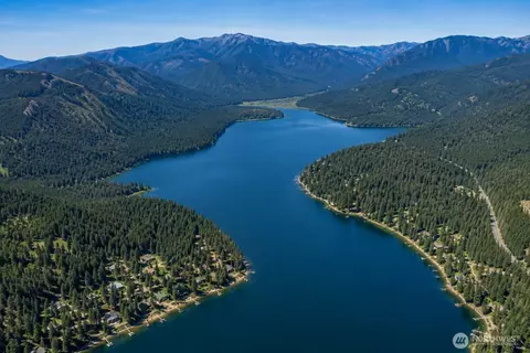 34750 S Shore Dr, Mount Vernon, WA 98274