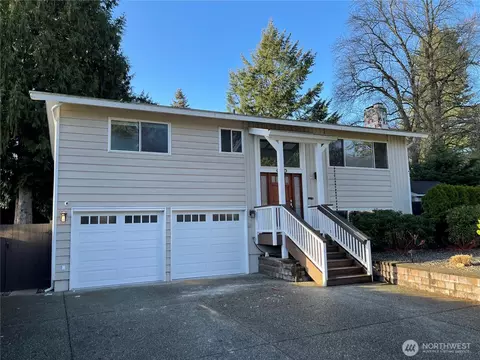 10929 NE 116th Pl, Kirkland, WA 98034