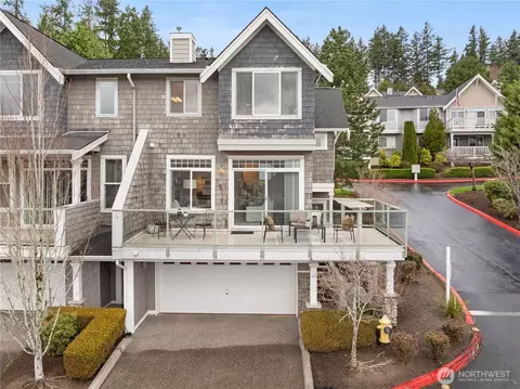 23120 SE Black Nugget Rd #T4, Issaquah, WA 98029