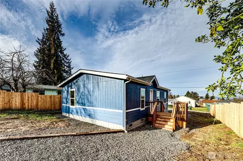 829 W 13th St, Port Angeles, WA 98363