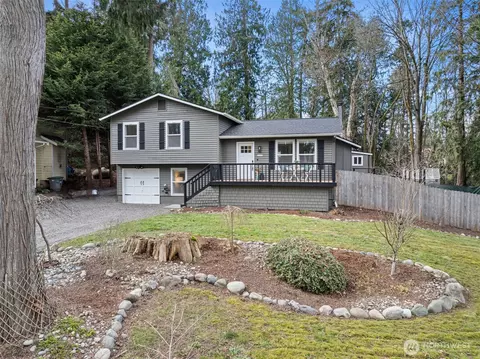 24305 Taree Dr NE, Kingston, WA 98346