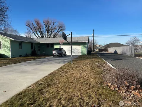 9348 SE Goodrich Rd, Moses Lake, WA 98837