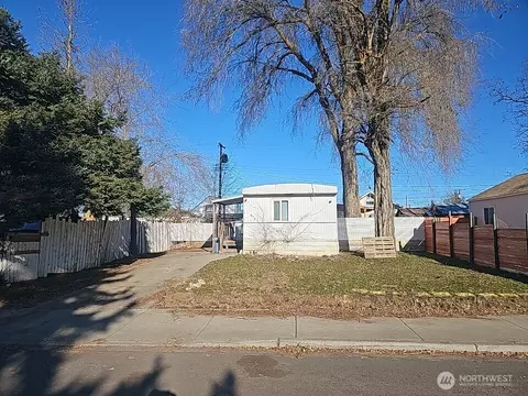 527 E Collins, Goldendale, WA 98620