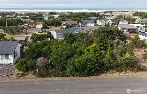 31307 J Pl, Ocean Park, WA 98640