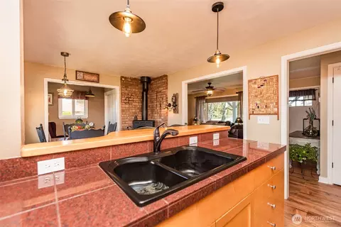 433 N Knapman Ave, Sequim, WA 98382 photo 9