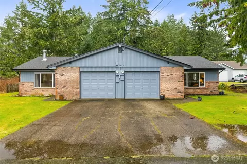 5615 Boston Harbor Rd NE #A&B, Olympia, WA 98506
