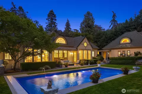 11233 Whitcomb Pl, Woodway, WA 98020