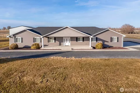 8214 Teal Rd NE, Moses Lake, WA 98837