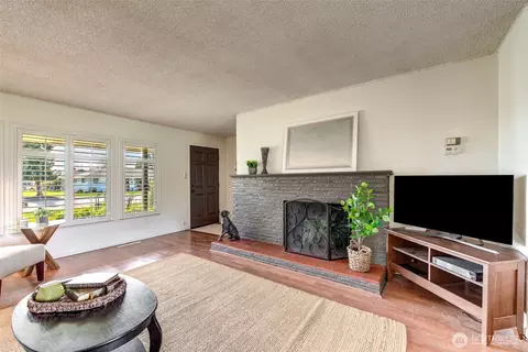 2515 5th St, Everett, WA 98201 photo 6