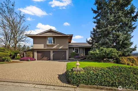 13706 94th Ave NE, Kirkland, WA 98034