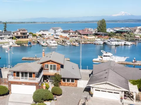4100 Matia Dr, Ferndale, WA 98248