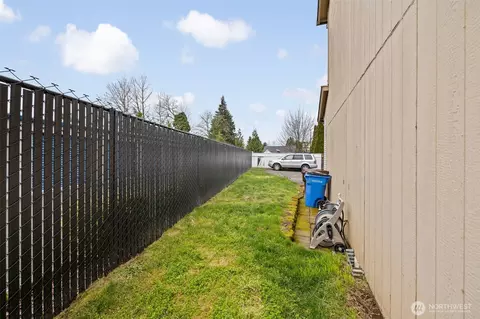 Exterior - 256 SE Weir St, Camas, WA 98607 photo 4 of 8