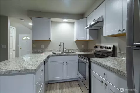 Kitchen - 256 SE Weir St, Camas, WA 98607 photo 1 of 4