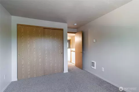 Bedroom - 256 SE Weir St, Camas, WA 98607 photo 8 of 8