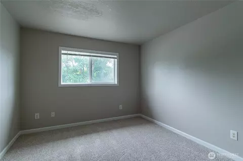 Bedroom - 256 SE Weir St, Camas, WA 98607 photo 3 of 8