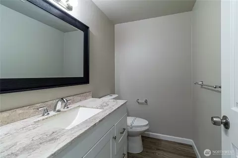 Bath - 256 SE Weir St, Camas, WA 98607 photo 2 of 4