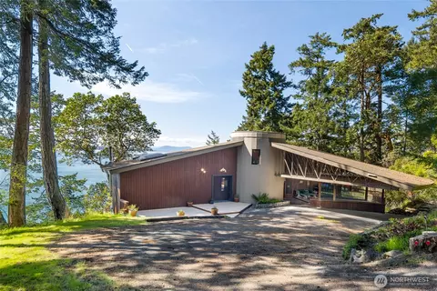 389 Madrona Dr, Friday Harbor, WA 98250