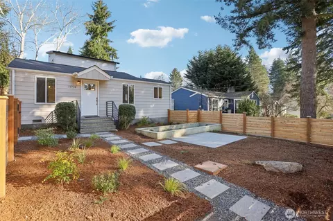 11734 38th Ave NE, Seattle, WA 98125